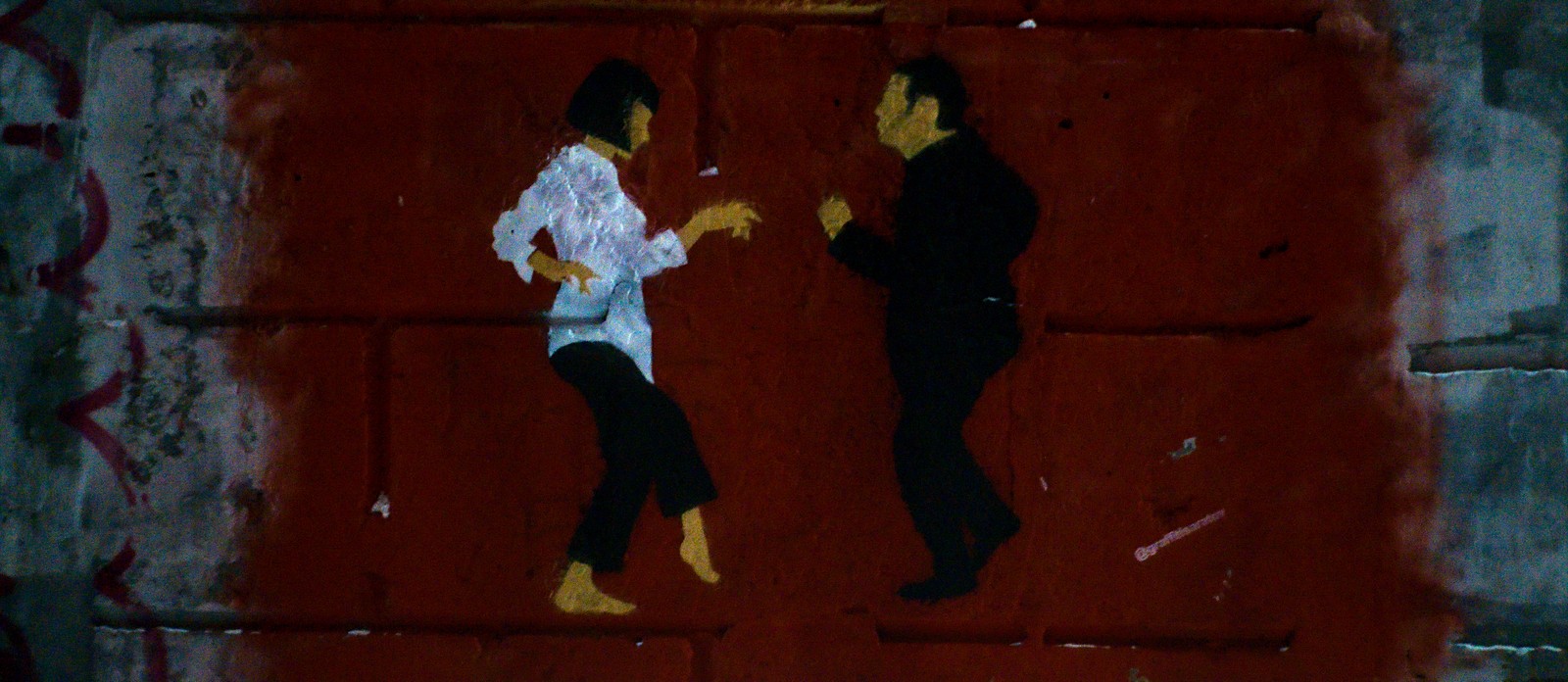 In which movie did Uma Thurman star with John Travolta?