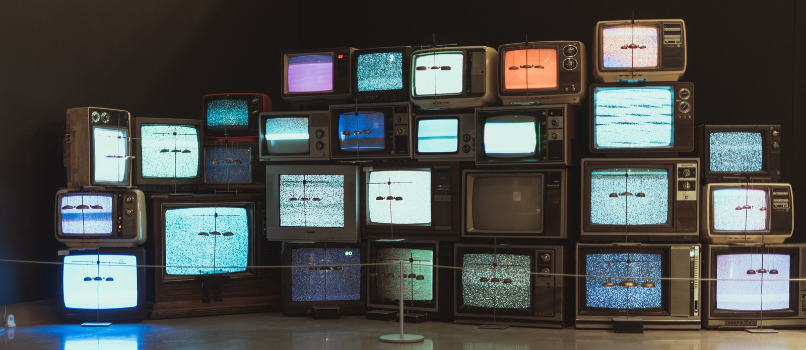 Who starred as Sam Malone in the American Cheers?