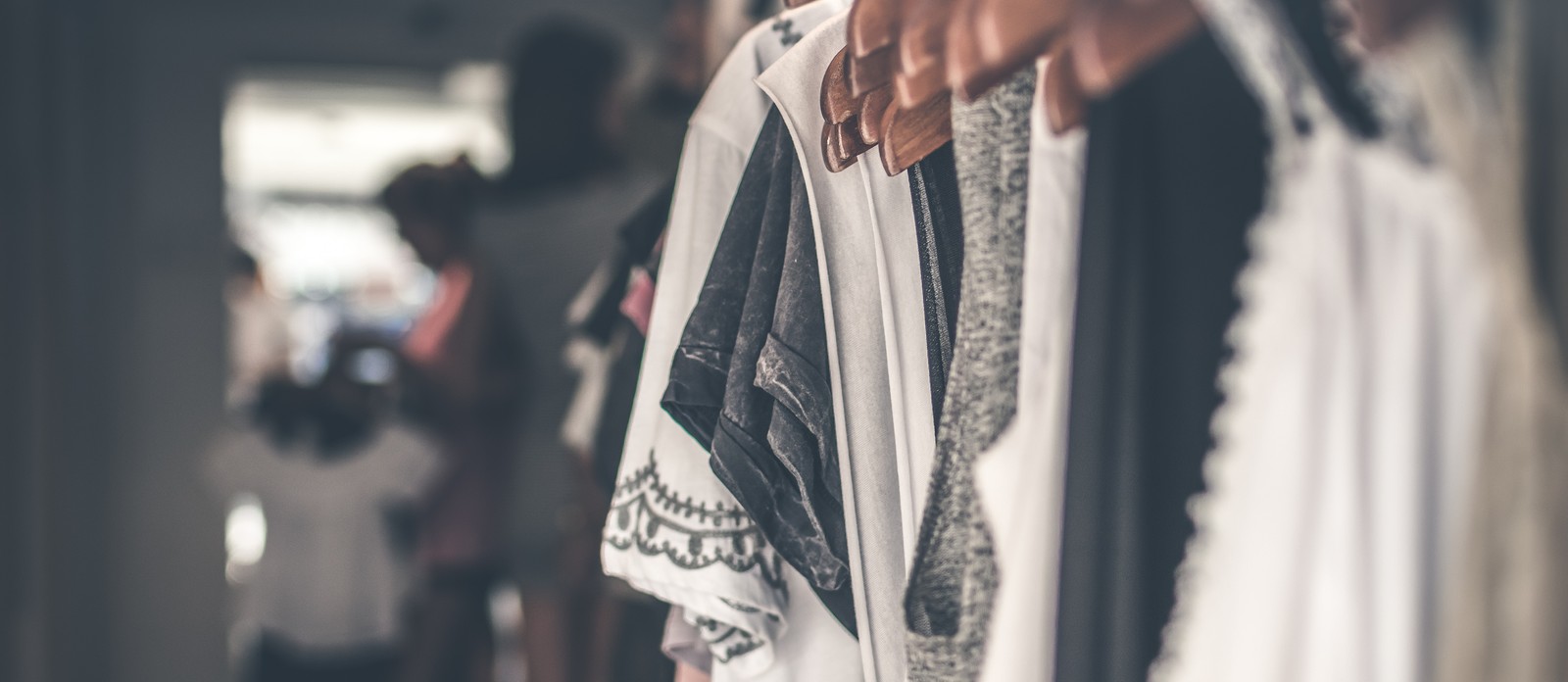 In the fashion world, what does "pret a porter" mean?