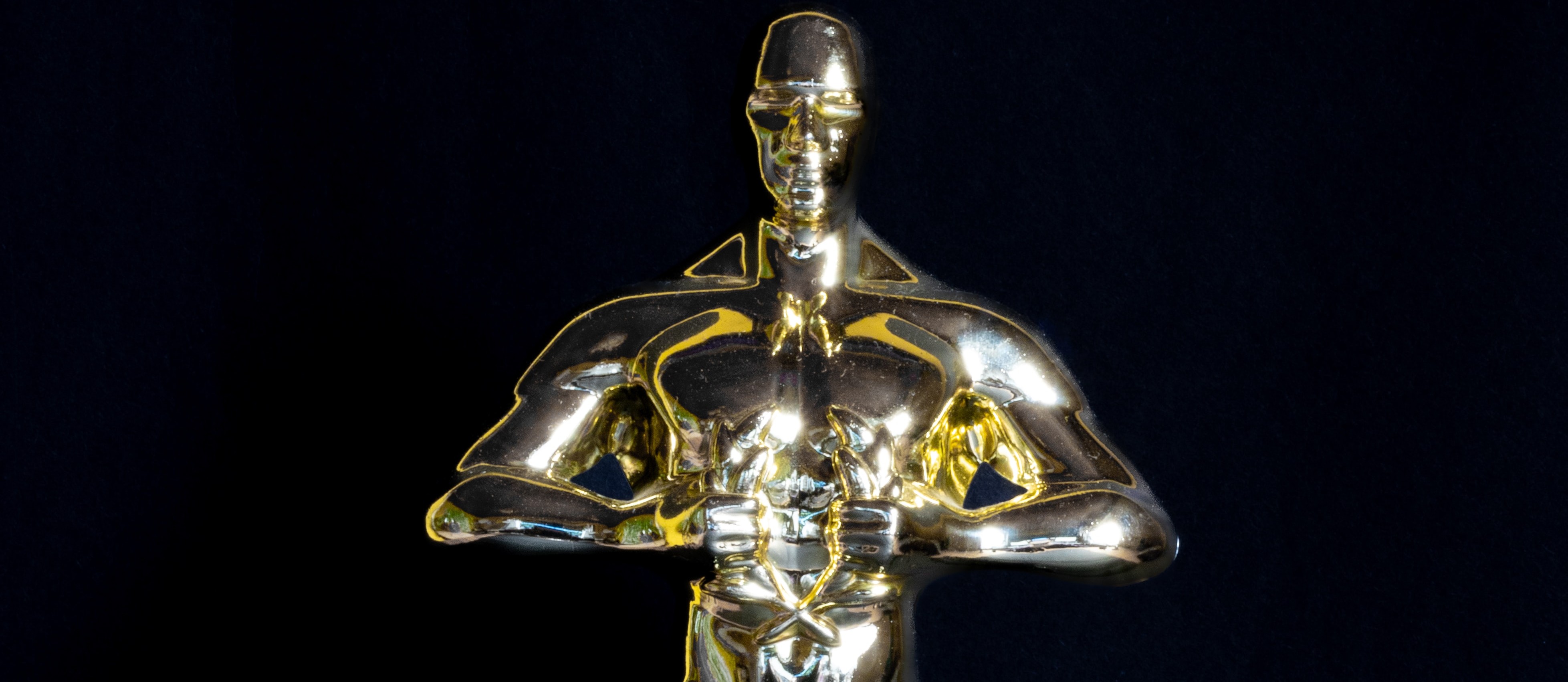 Who was the first african american actor to win an Oscar for a...