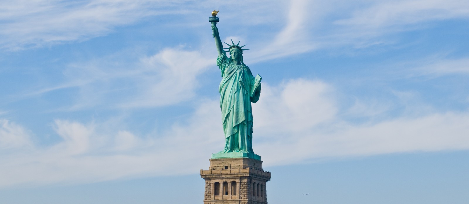 Who sculpted the Statue of Liberty?