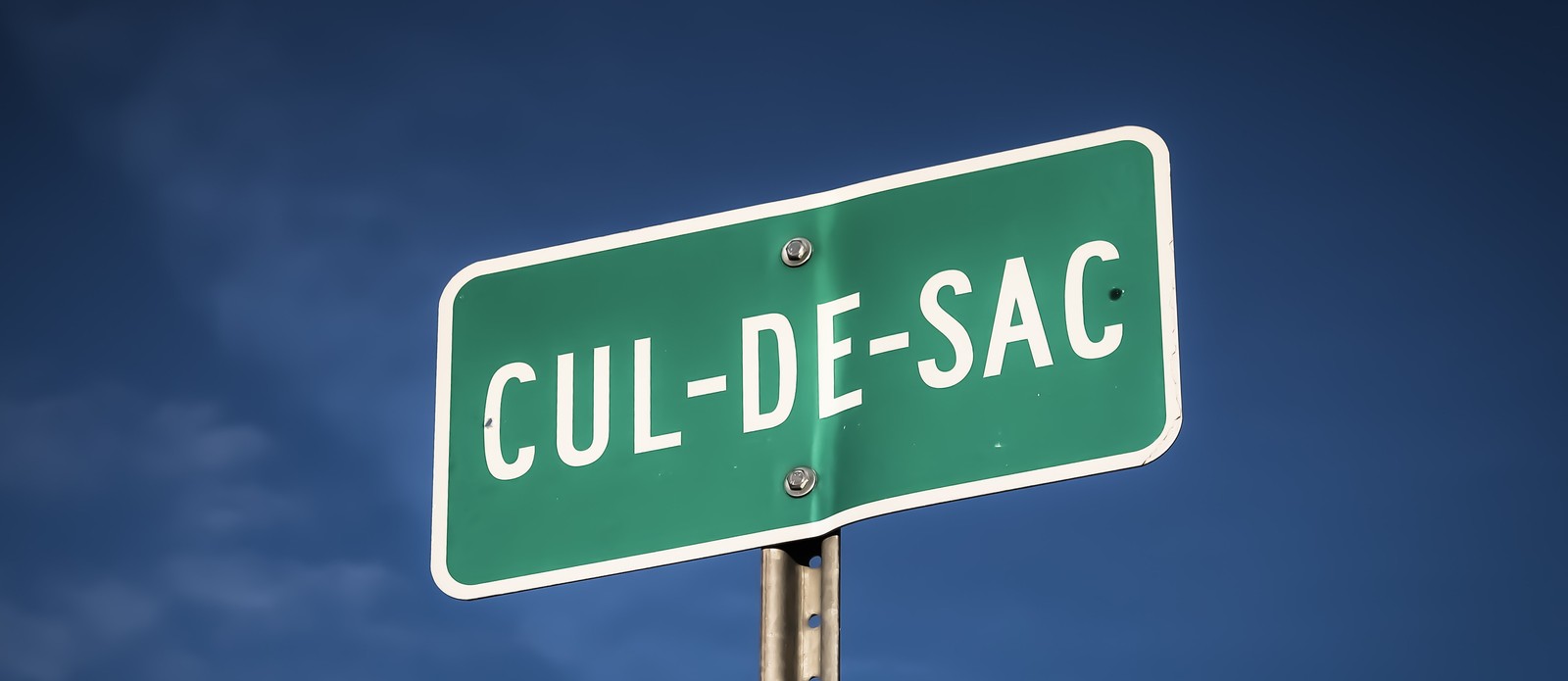 What's the literal meaning of the expression 'culdesac'?