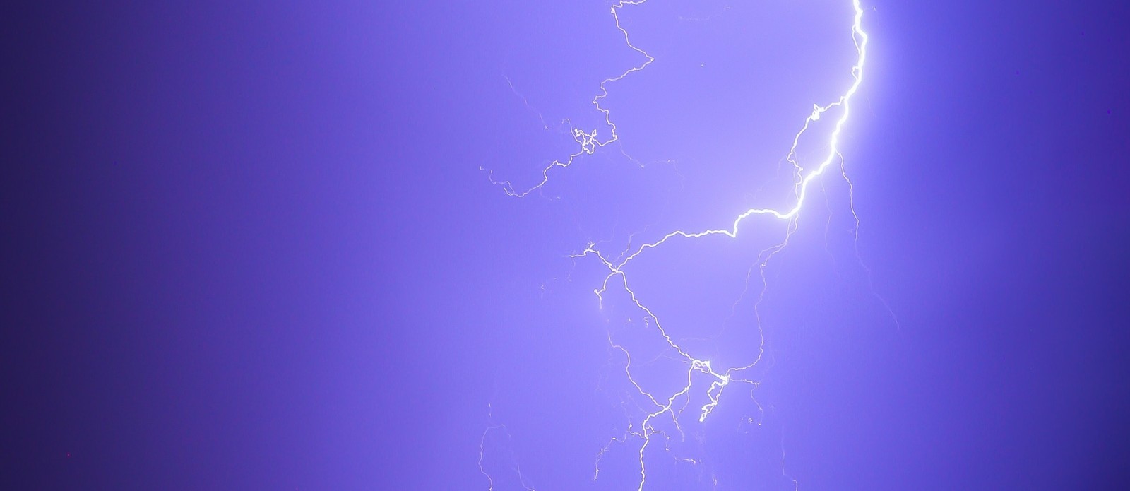 Which of these is a good conductor of electricity?