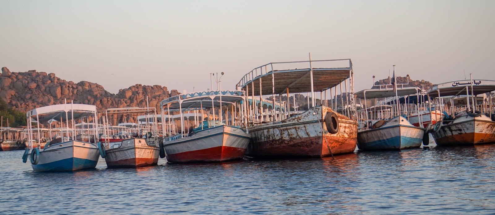 The Aswan Dam was completely built in which year?