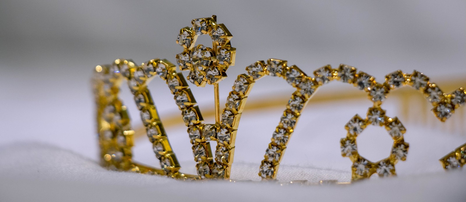 The "dauphin" was the heir to the throne in which European country?