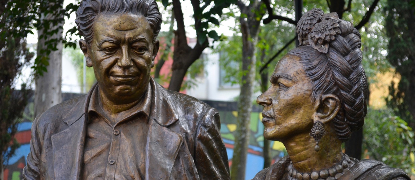 When was the famous painter Diego Rivera born?