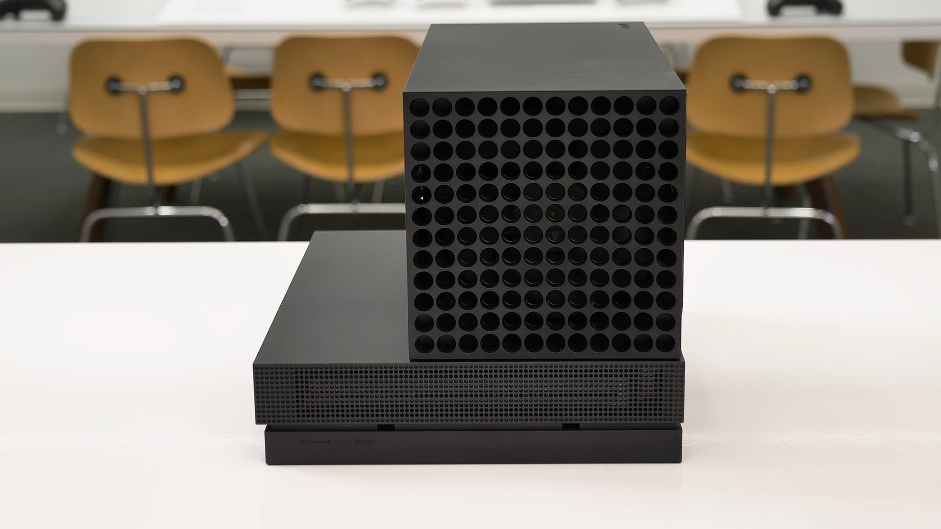 Xbox Series X size and shape compared to the Xbox One X in Digital