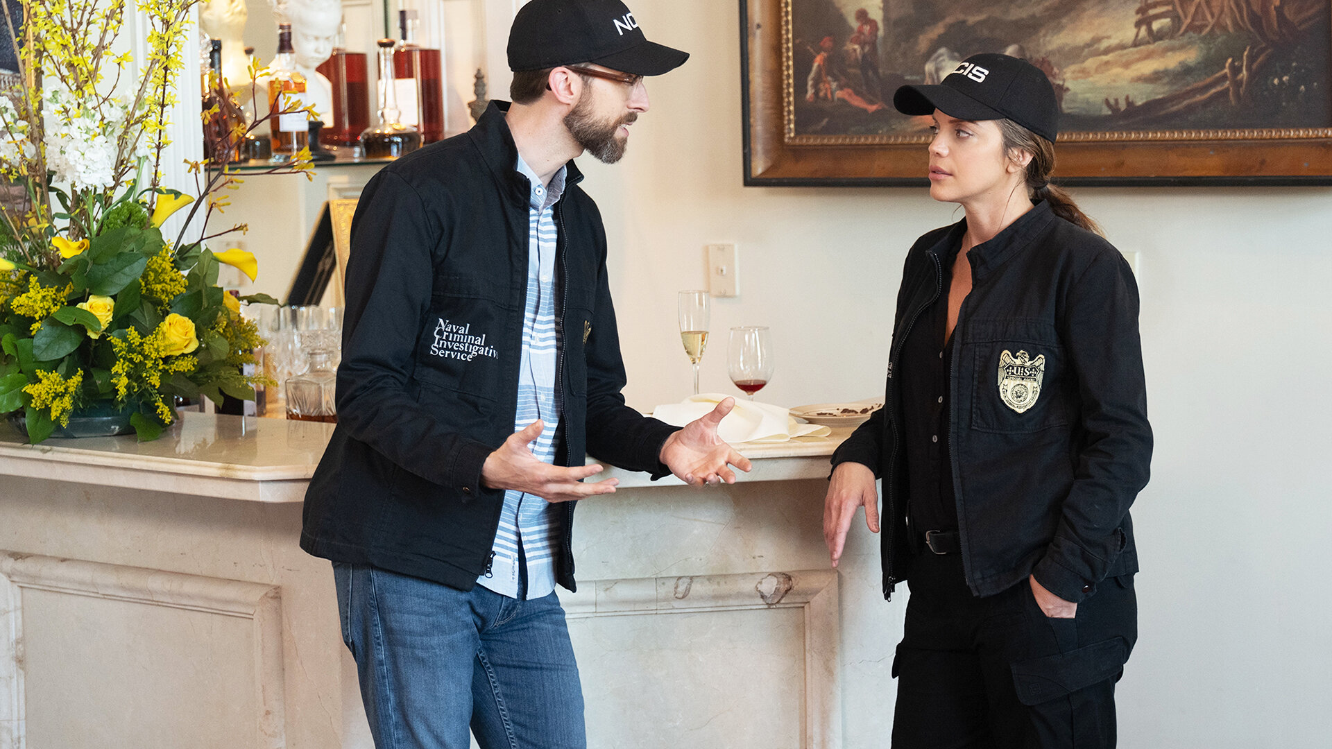A House Divided NCIS New Orleans S05E19 TVmaze