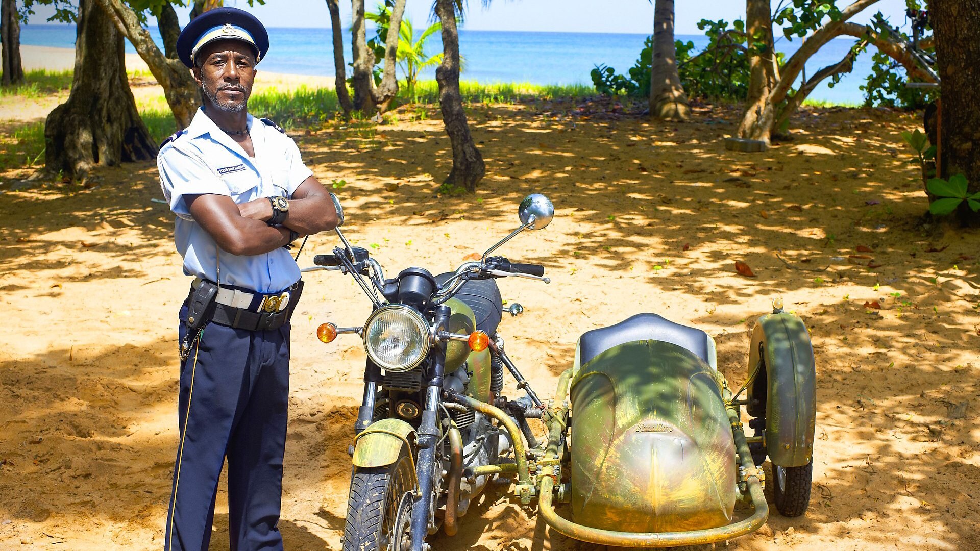 Episode 1 Death in Paradise S01E01 TVmaze