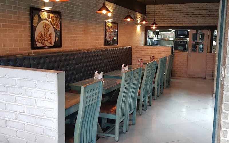 Best Pizza Restaurant in Gurgaon Tossin Pizza