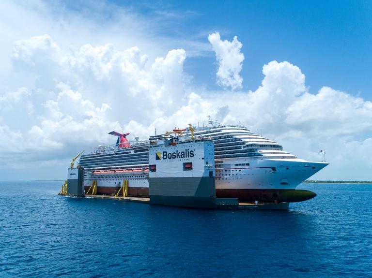 Boskalis Unique sighting with Carnival cruise ship on top of the BOKA