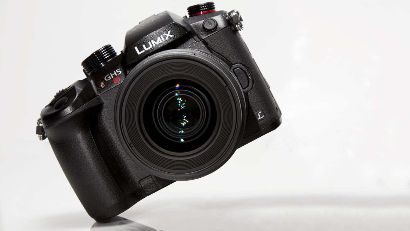 Review Panasonic LUMIX GH5s Trades Stabilization for Sensitivity