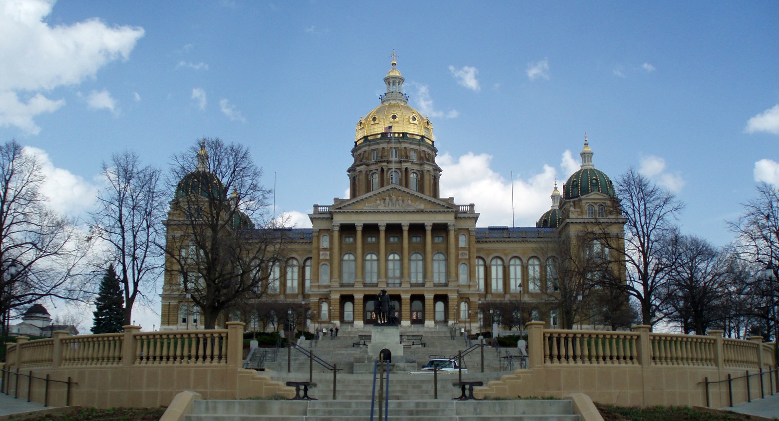 Which of these states is landlocked?