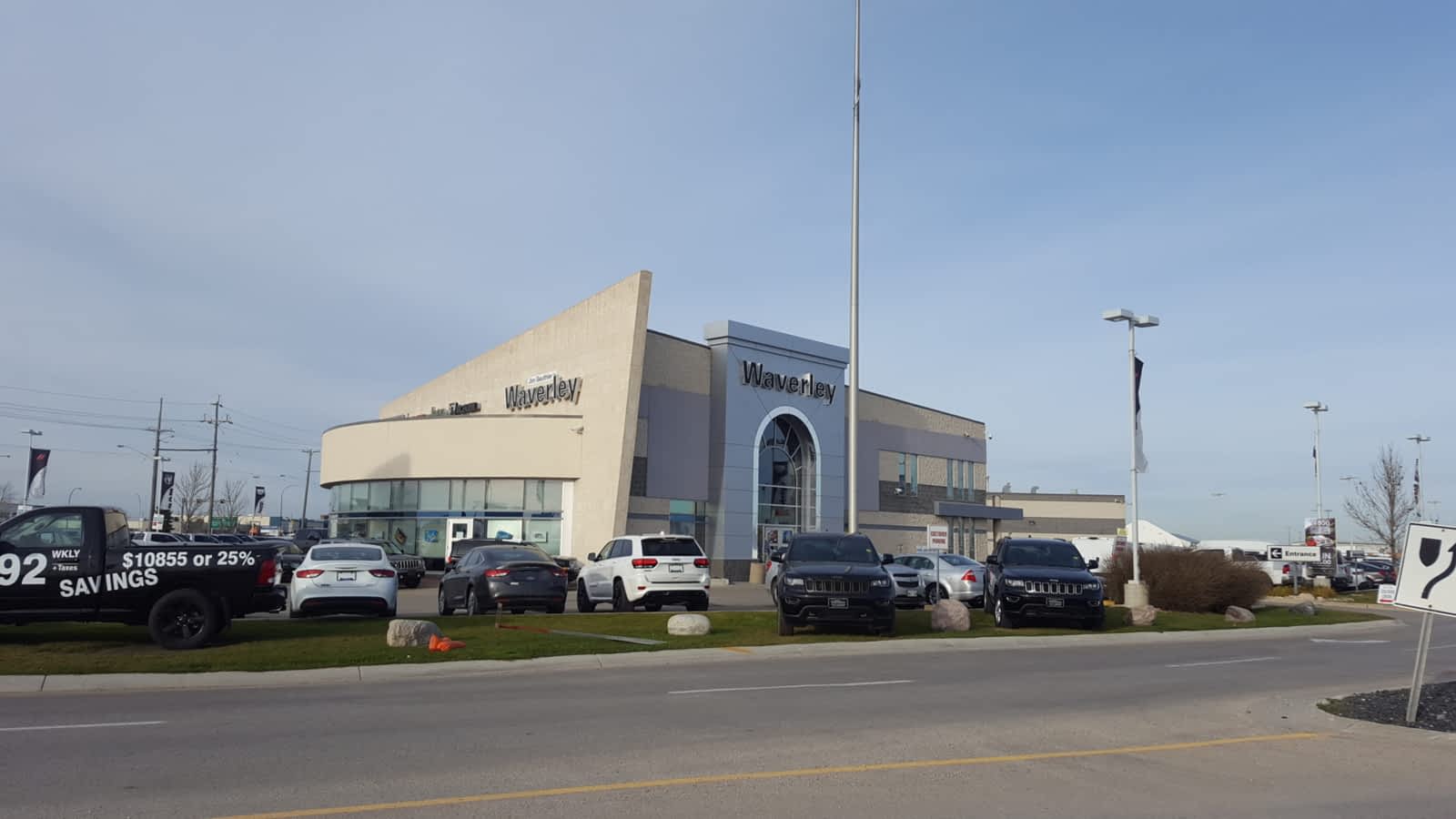 Waverley Chrysler Dodge Jeep Ram Dealership in Winnipeg