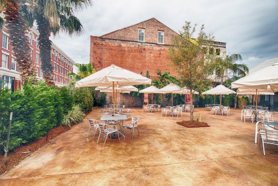 The Top Bottomless Booze Brunches in NOLA Where Y'at