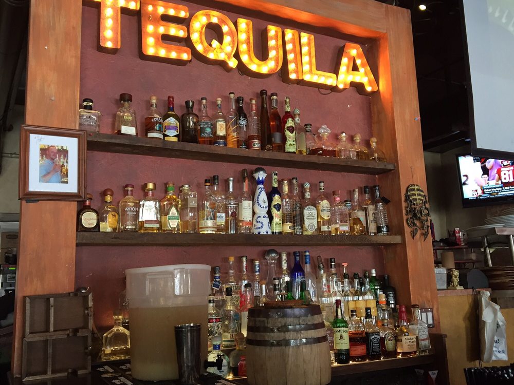 The Top Bottomless Booze Brunches in NOLA Where Y'at