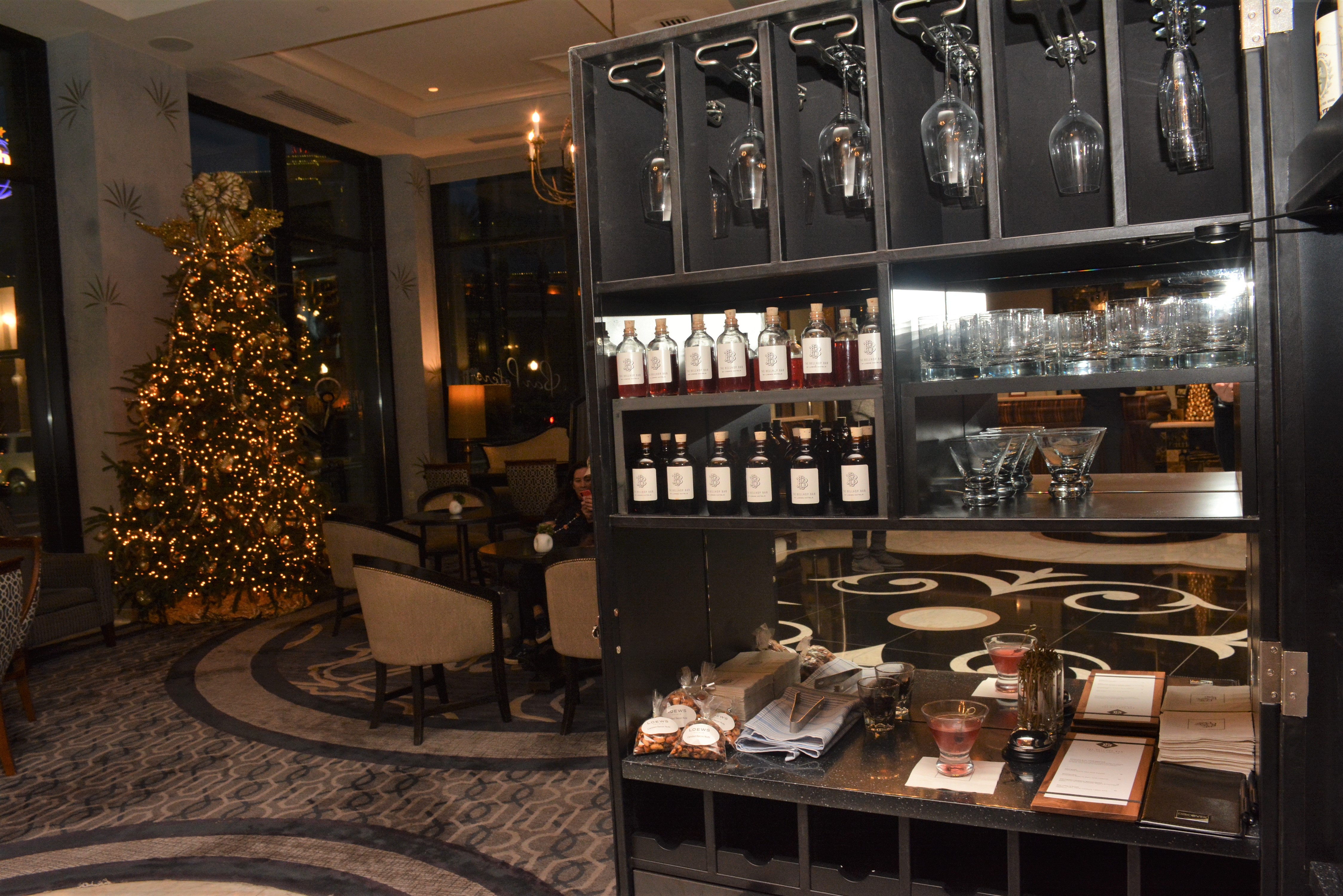 Bellhop Bar at Loews New Orleans Hotel Offers “Cocktails at Your