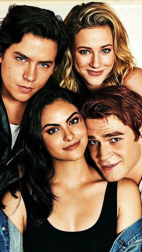 Archi and Veronica or Bety and Jughead?! Fandom