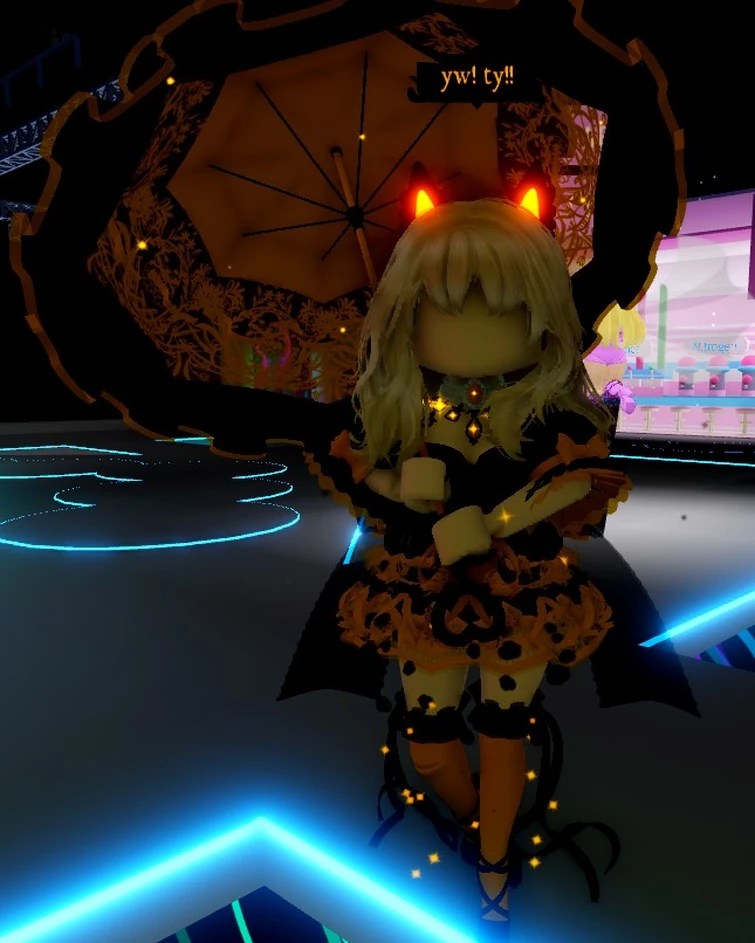 thoughts on present royale high? (fanbase,players,devs,etc just pretty much anything about the