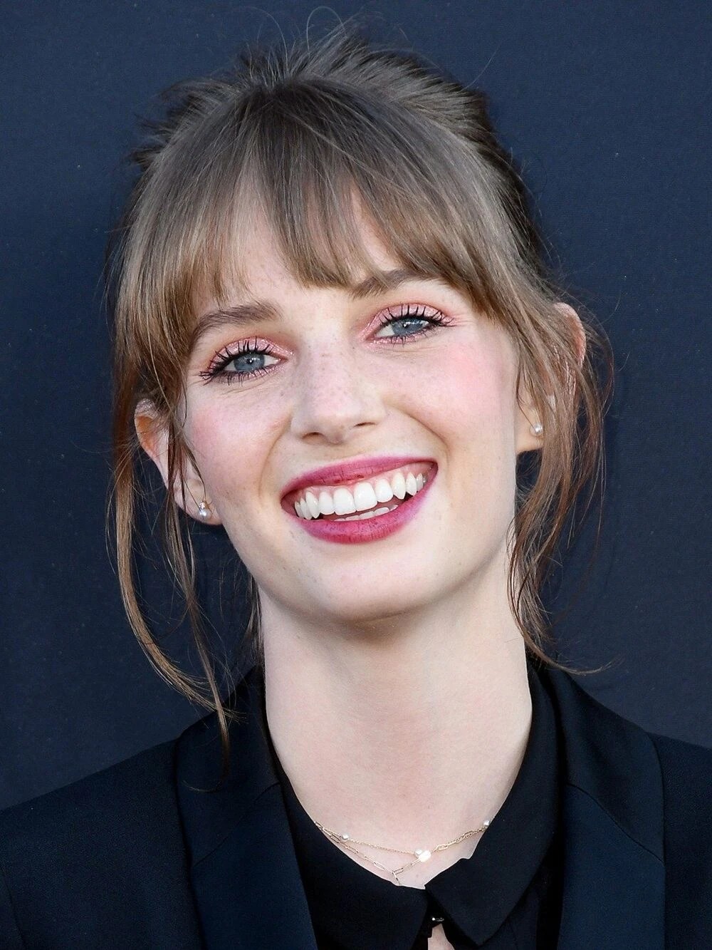 Happy 26th birthday Maya Hawke!!! Fandom