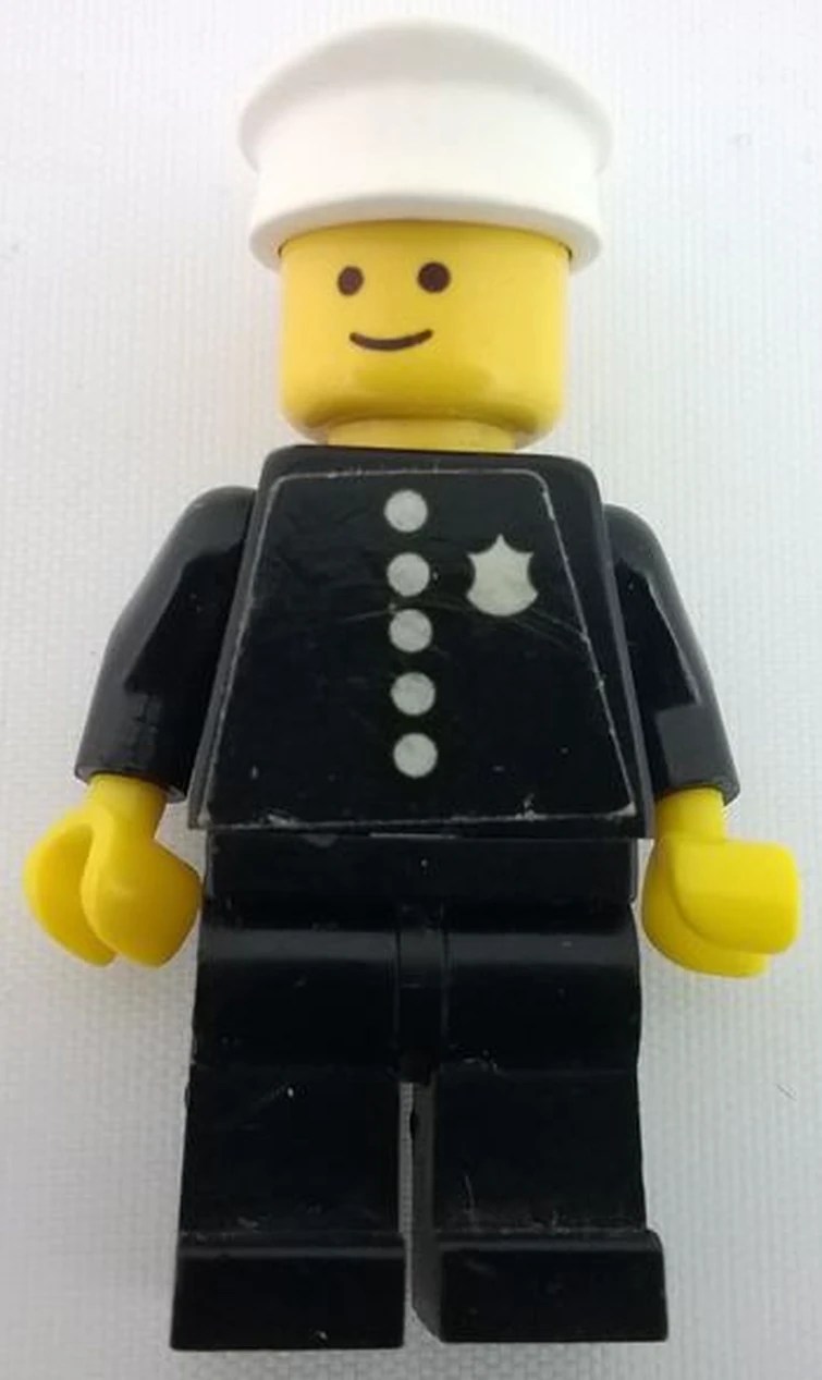 What's the first ever Lego mini figure Fandom