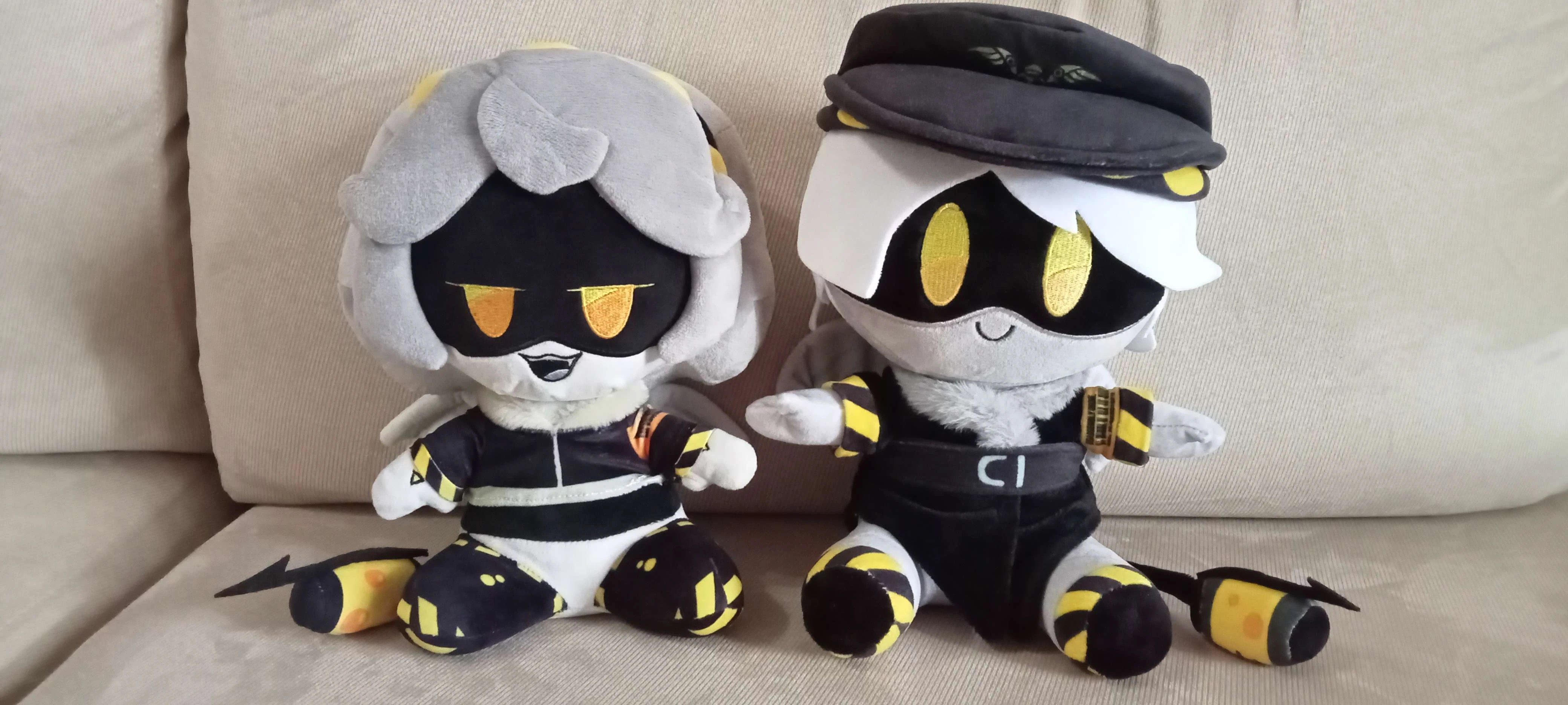 My V plushie had arrived and now V and N are together ) Fandom