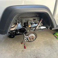 How To Install Jeep Lift Kit: A Beginners Guide (Gladiator & Wrangler)