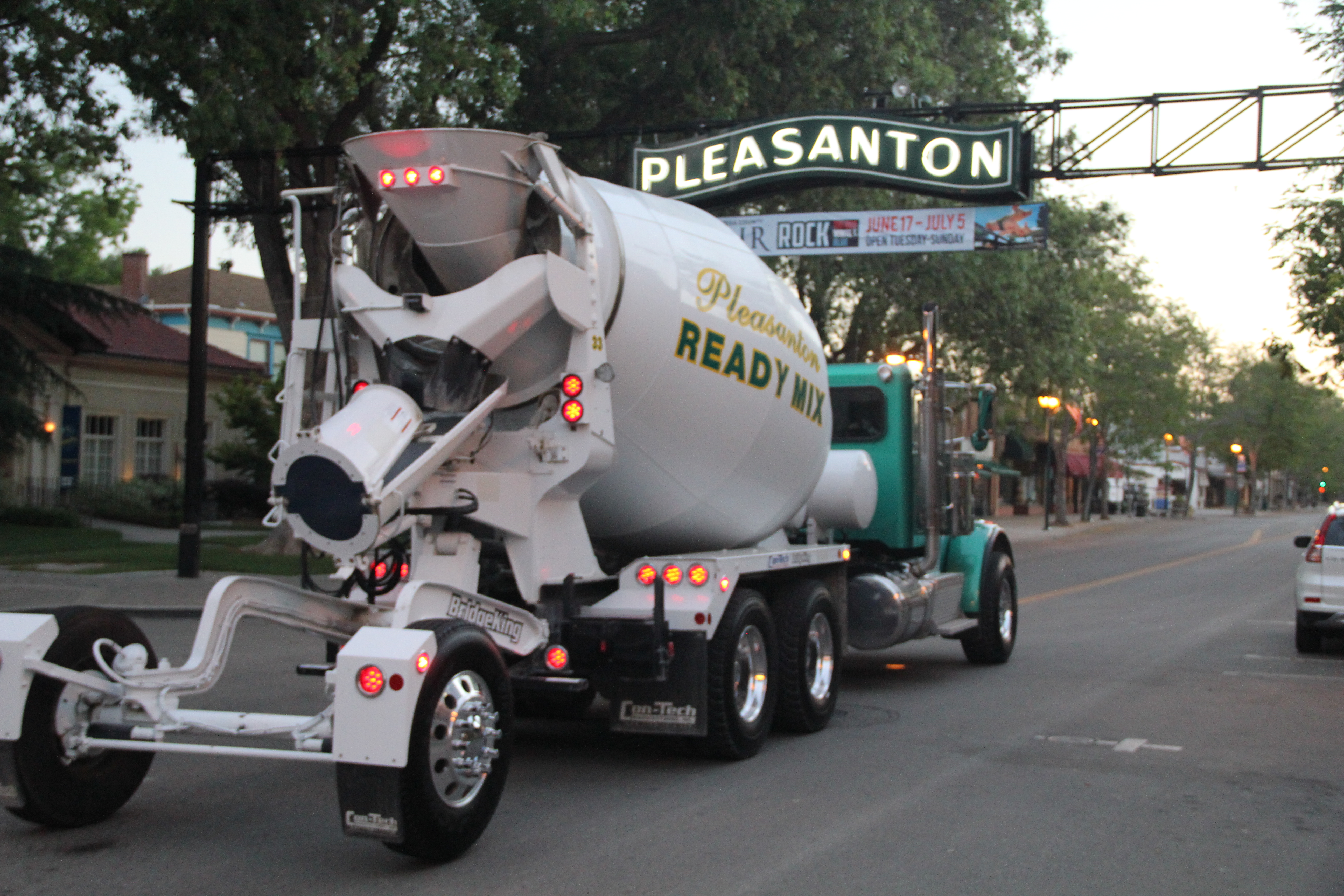 PLEASANTON READY MIX REDI MIX PLEASANTON CONCRETE CALCULATOR