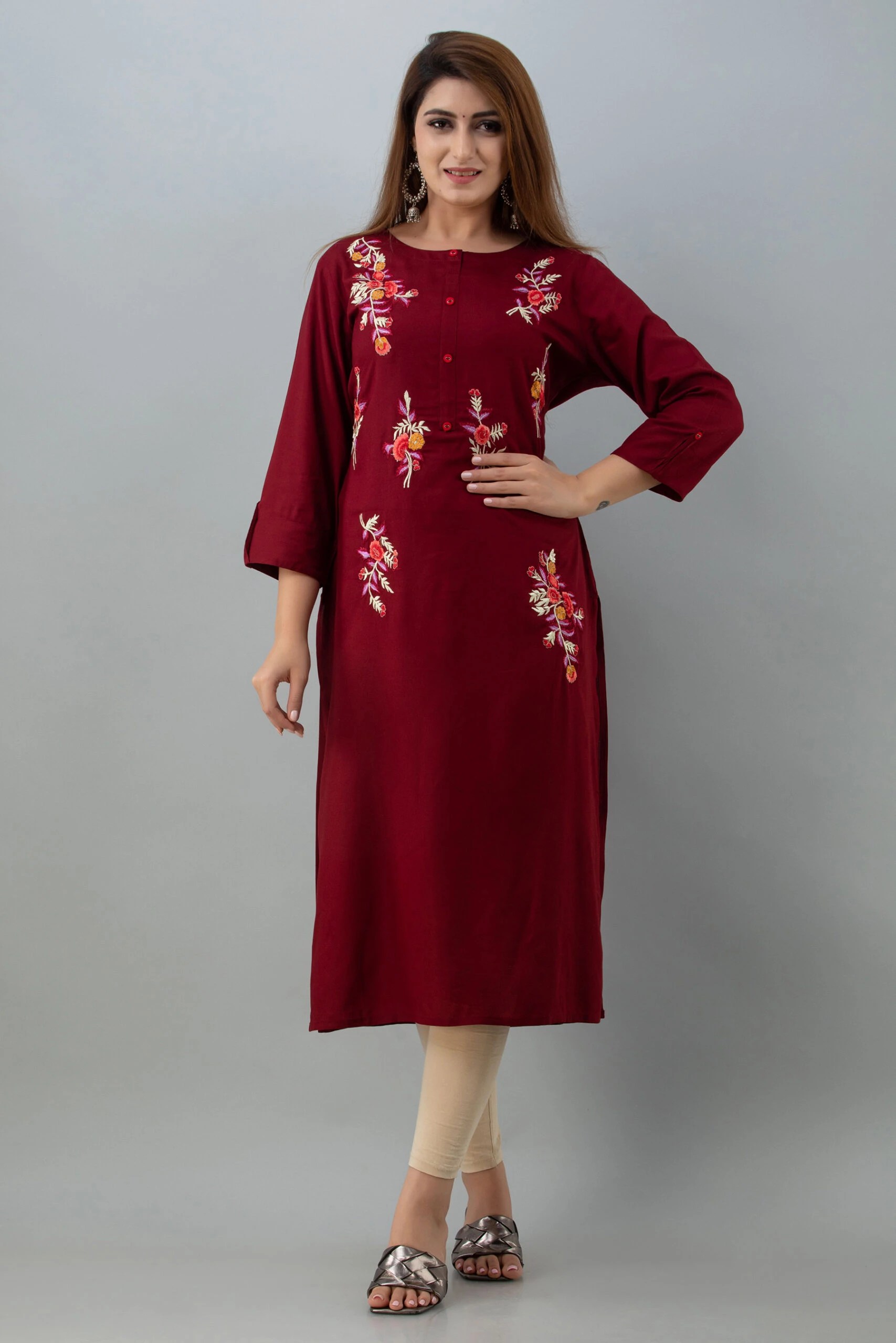Embrace Floral Elegance A Guide to Buying Floral Printed Kurtis Online