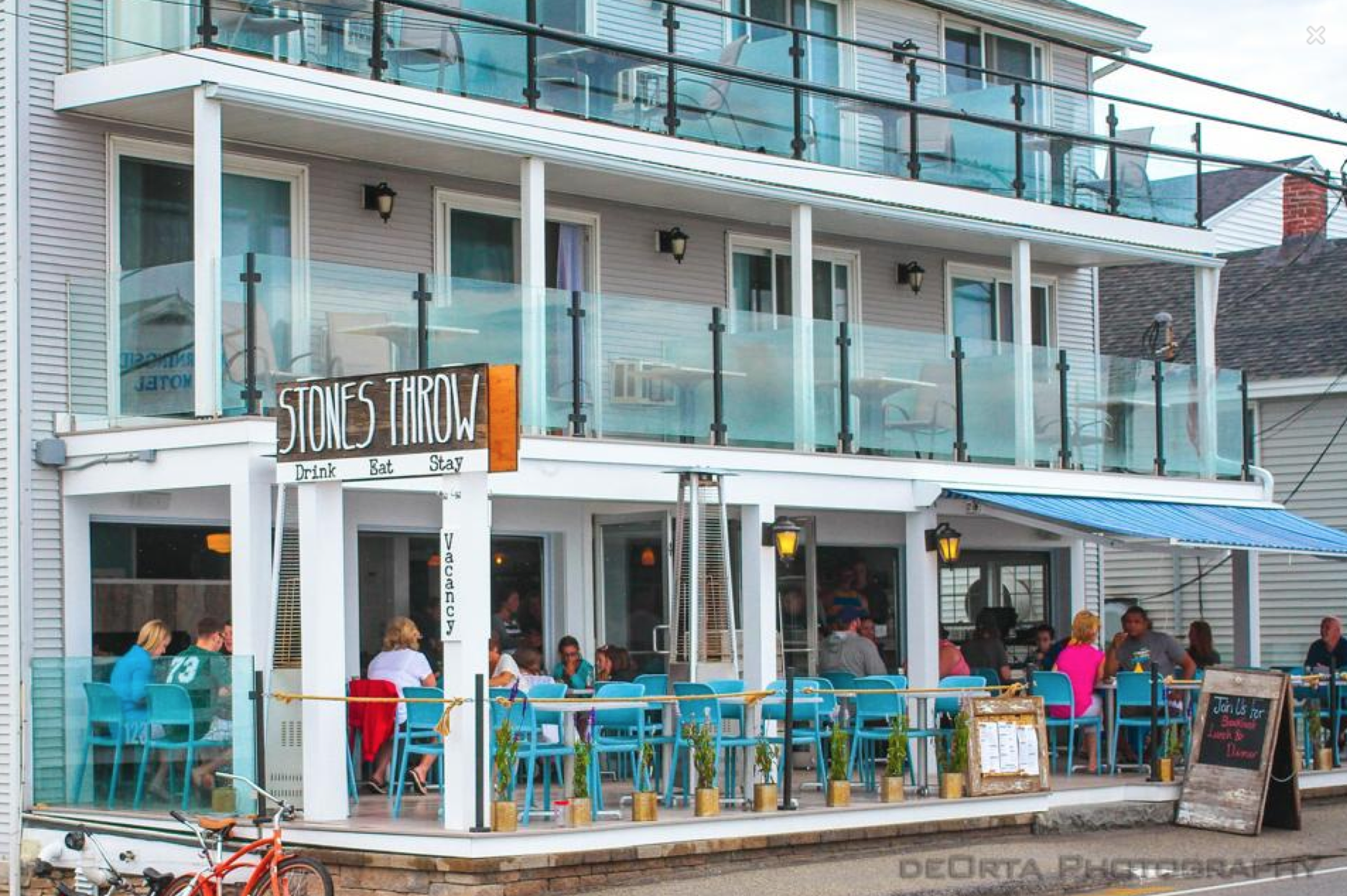 Gallery Stones Throw Hotel and Restaurant York, Maine