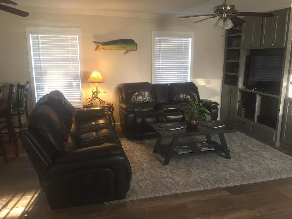 Stay at the premier Houseboat Lodging in Venice Louisiana