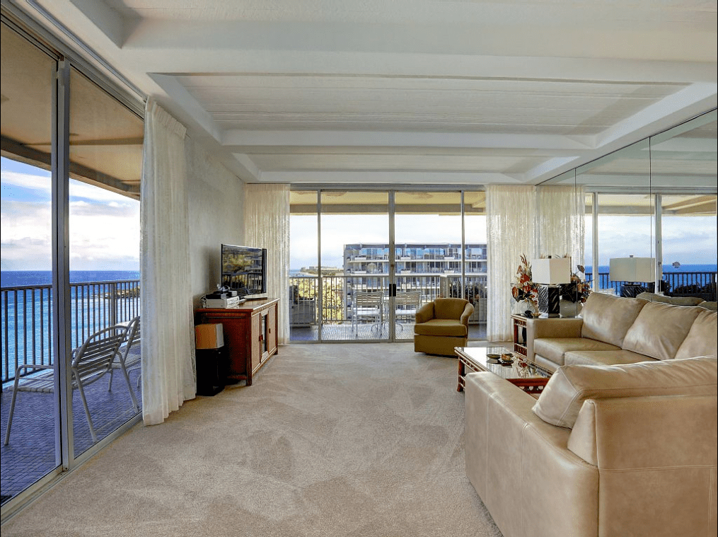 The Whaler 1152 omnirentals