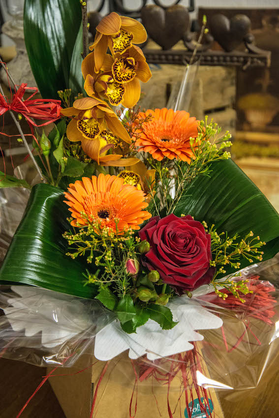 Flower Delivery Send Flowers Rolfes The Florist Cardiff