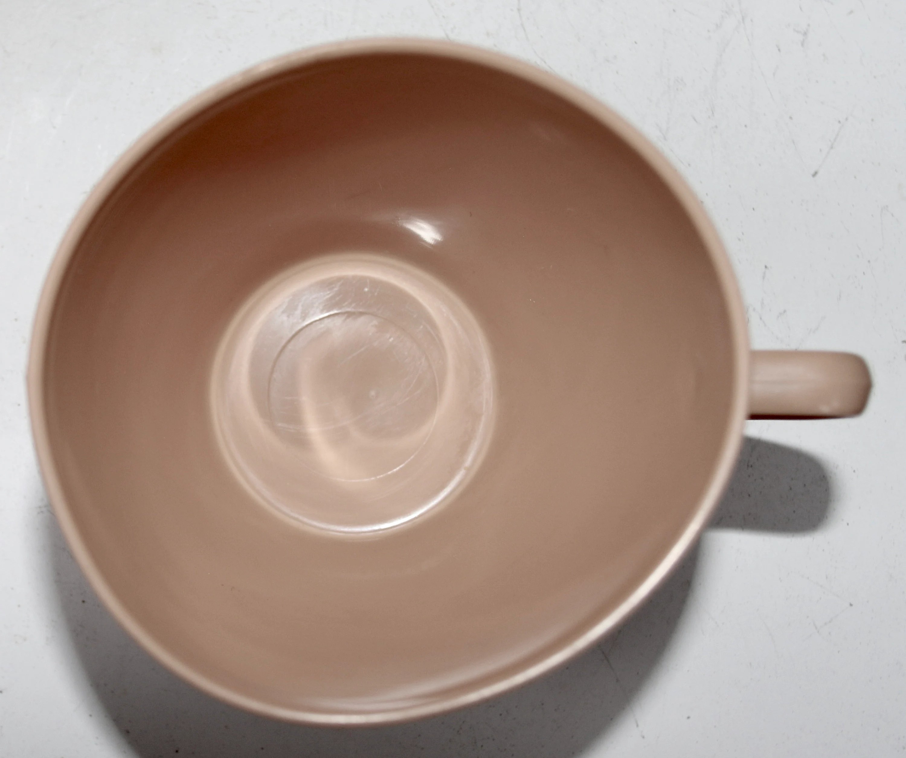 Preloved British Plastics Pty Ltd Container with Cups Tasmanian Beauties