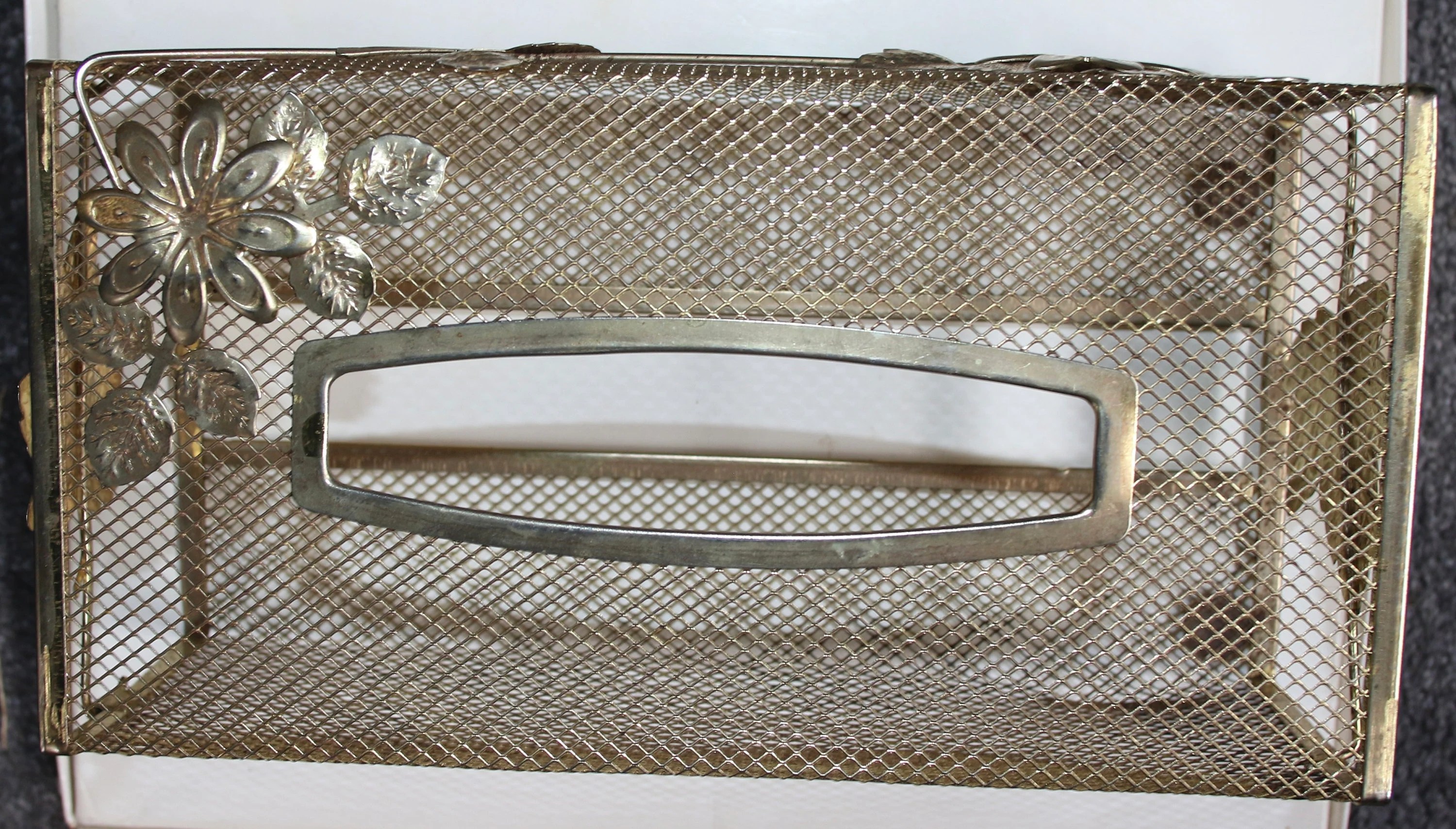 Preloved Vintage Metal Tissue Box Cover Tasmanian Beauties