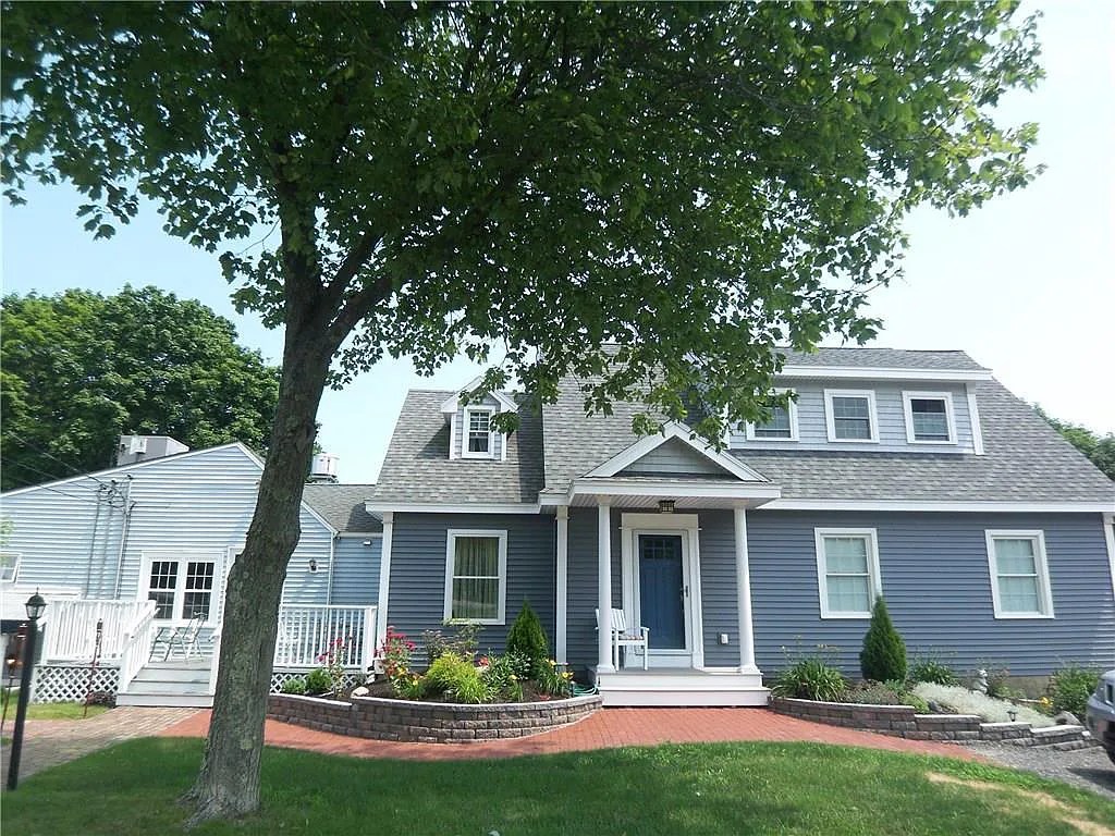 RENTALS Mccallum Rentals