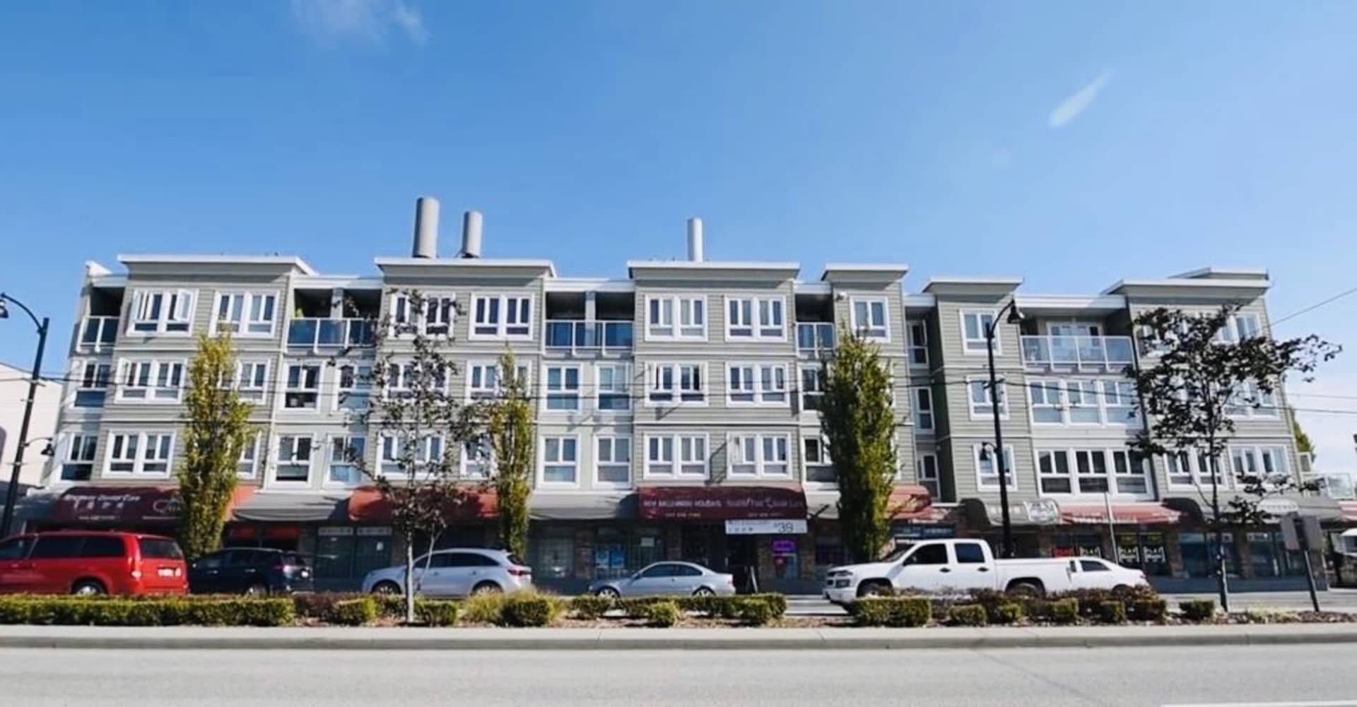 Royal Terrace 4989 Duchess Street, Vancouver YouLive.ca