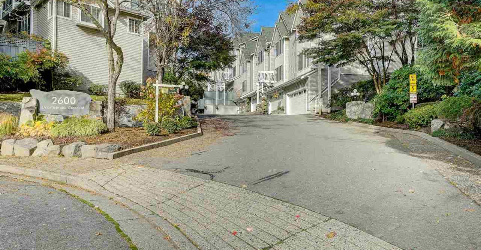 Avonlea 2600 Beaverbrook Crescent, Burnaby YouLive.ca