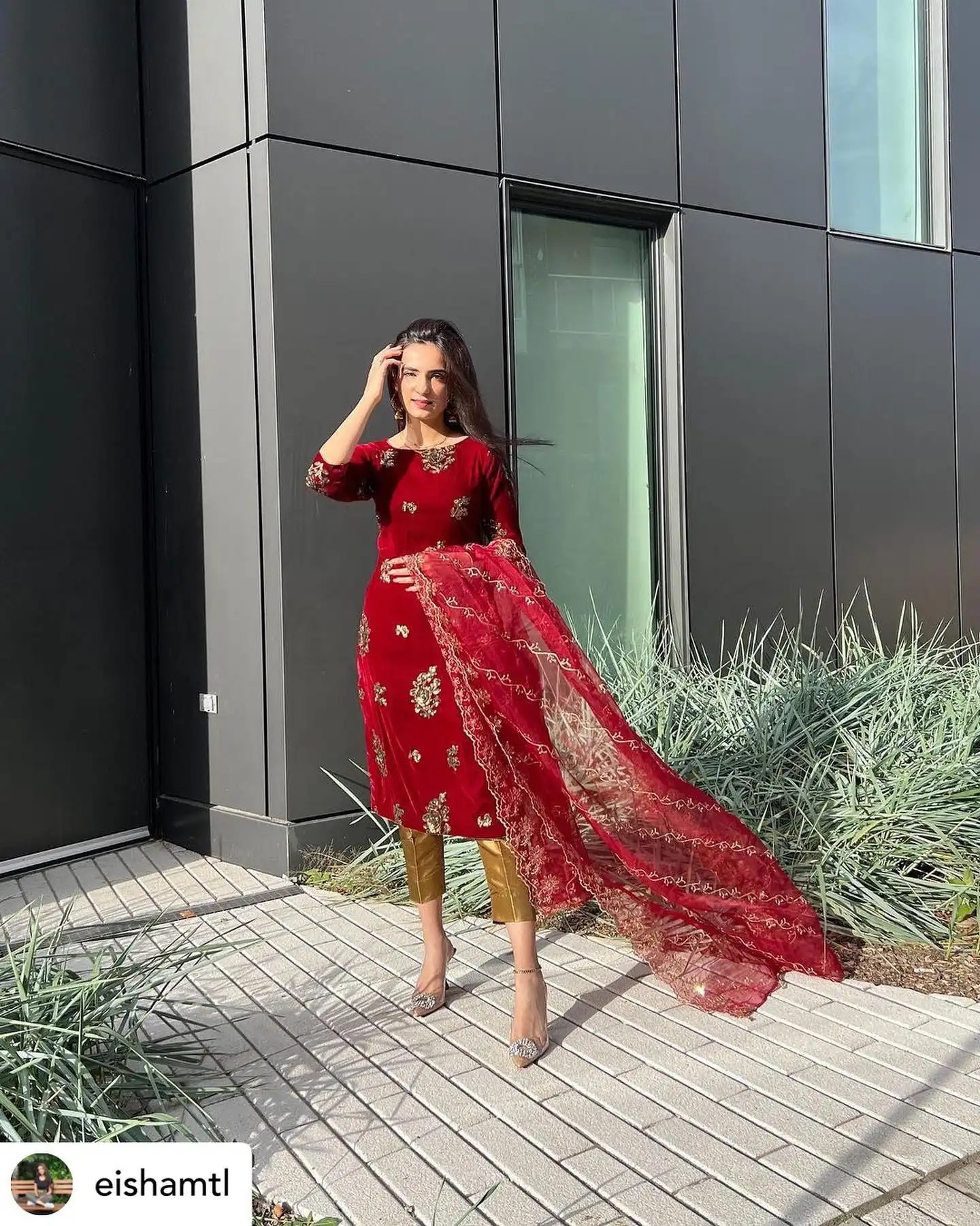 Pakistani designer shalwar kameez maryam and Maria original formal