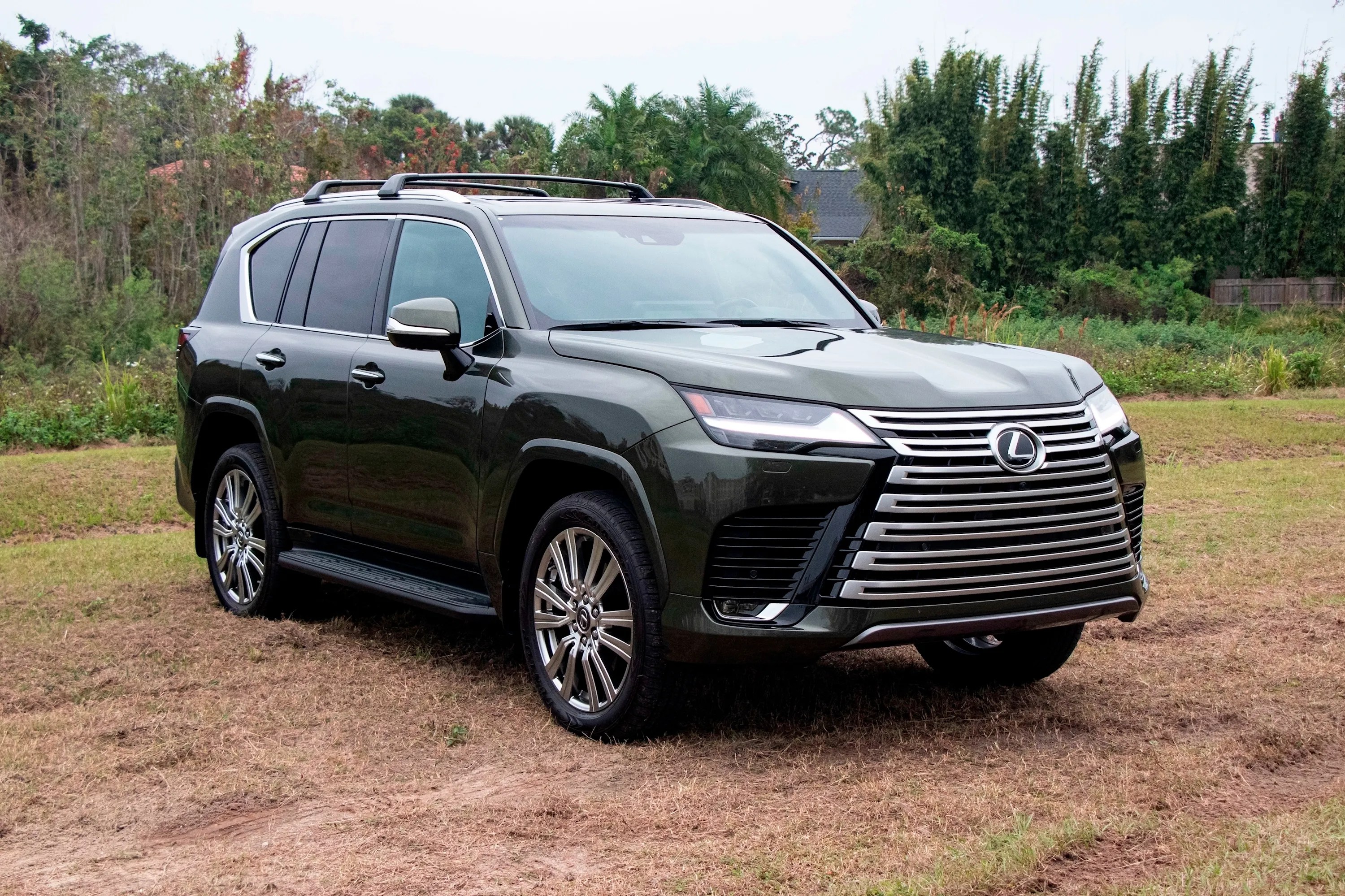 Lexus LX: Review, Pricing, Photos, and Specs