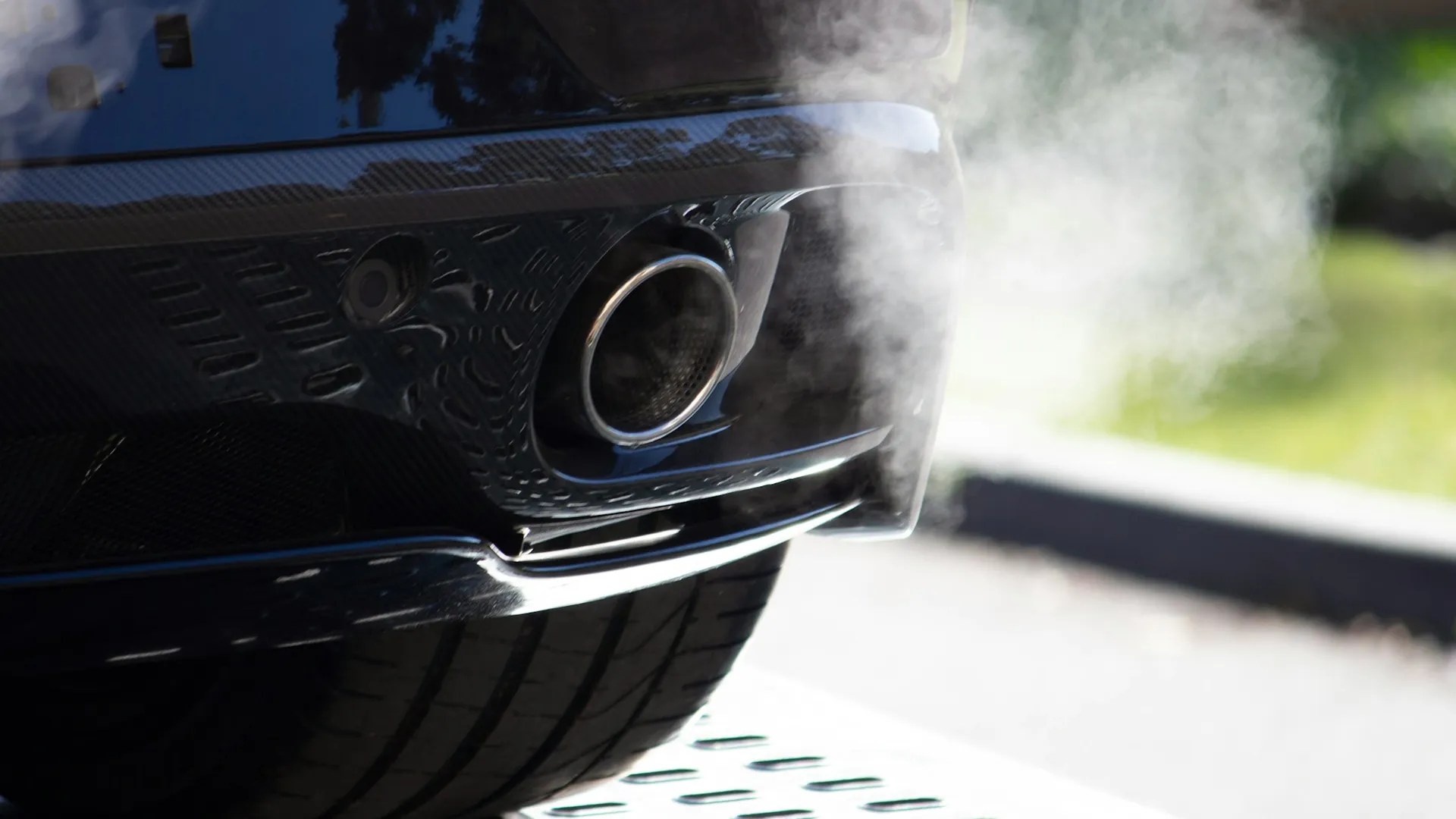 White Smoke From Car Exhaust: Causes, Symptoms, And Fixes