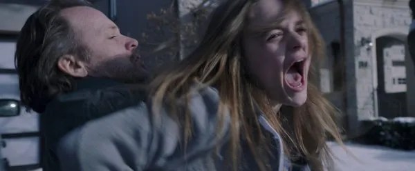 the-lie-joey-king-peter-sarsgaard