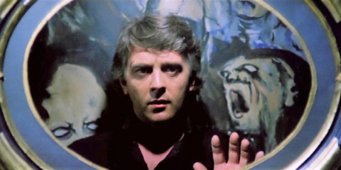 Marcus Daly looking confused while standing in front of a mirror in Dario Argento’s ‘Deep Red’