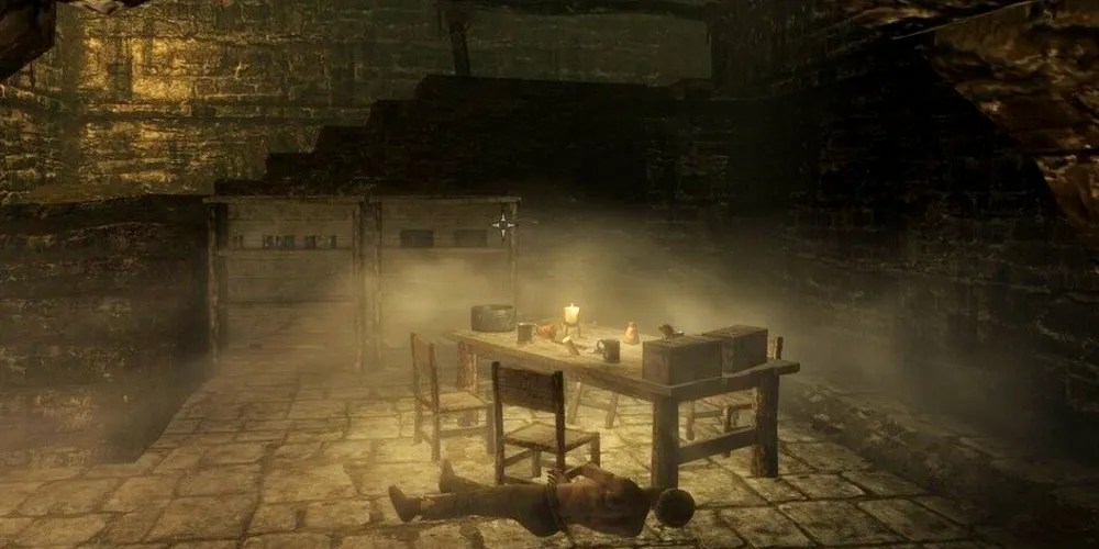 misty and filthy underground passage in riften&rsquo;s sewers in skyrim