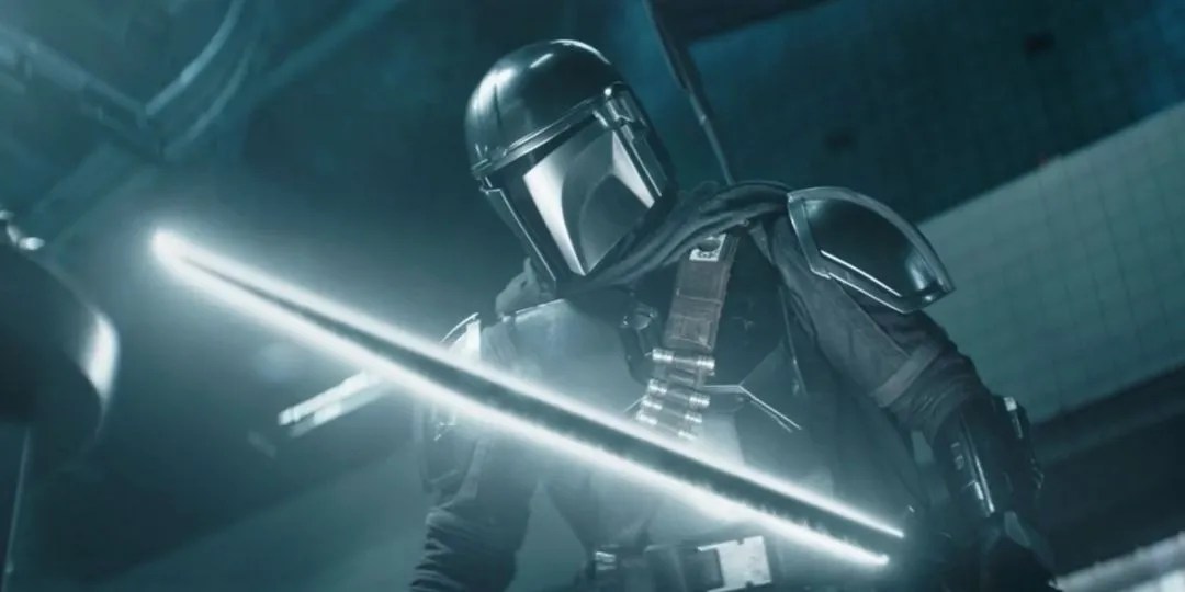 din-djarin-pedro-pascal-the-mandalorian-mando-star-wars-darksaber