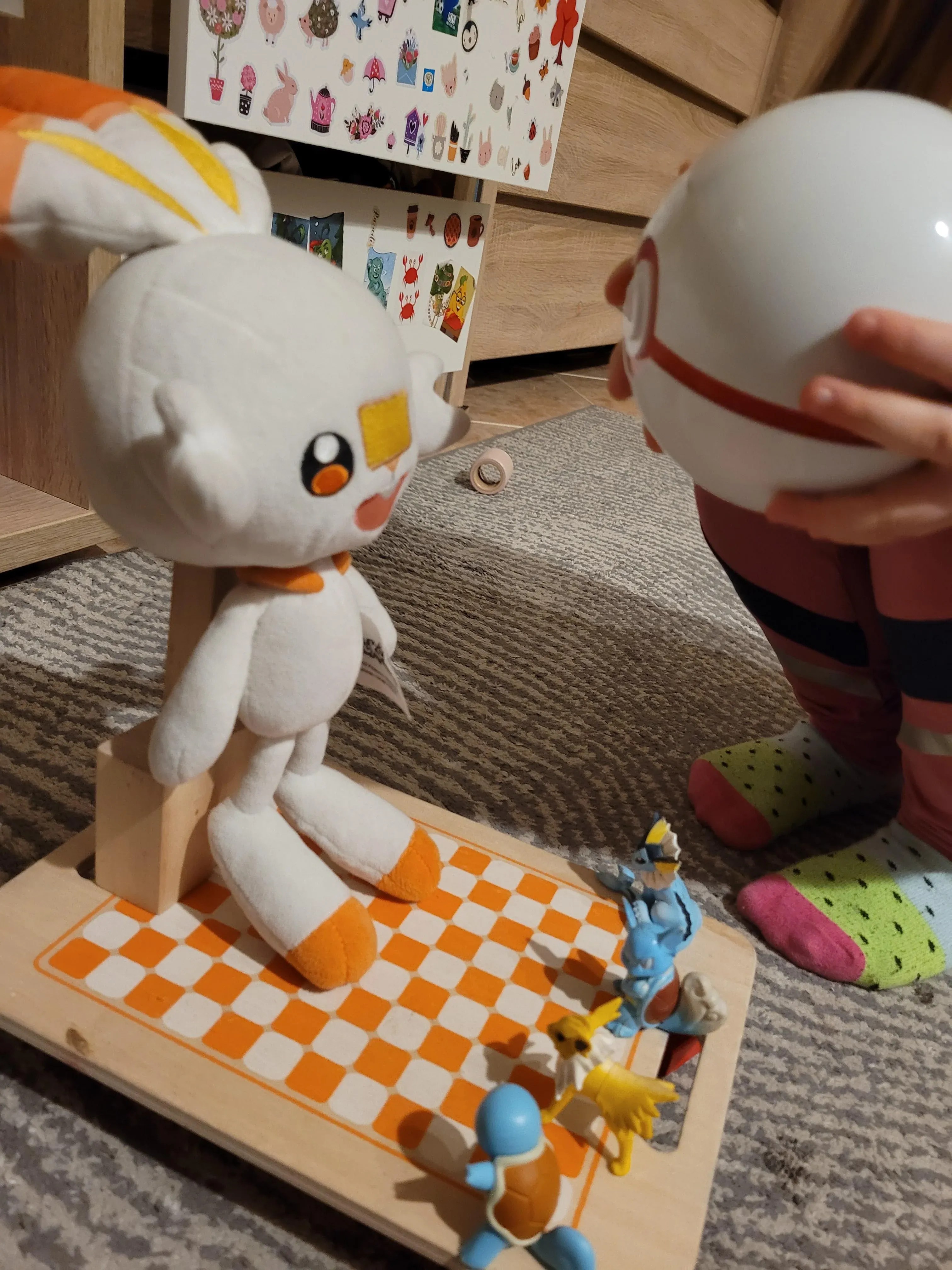 pokemon-dynamax-scorbunny-plush