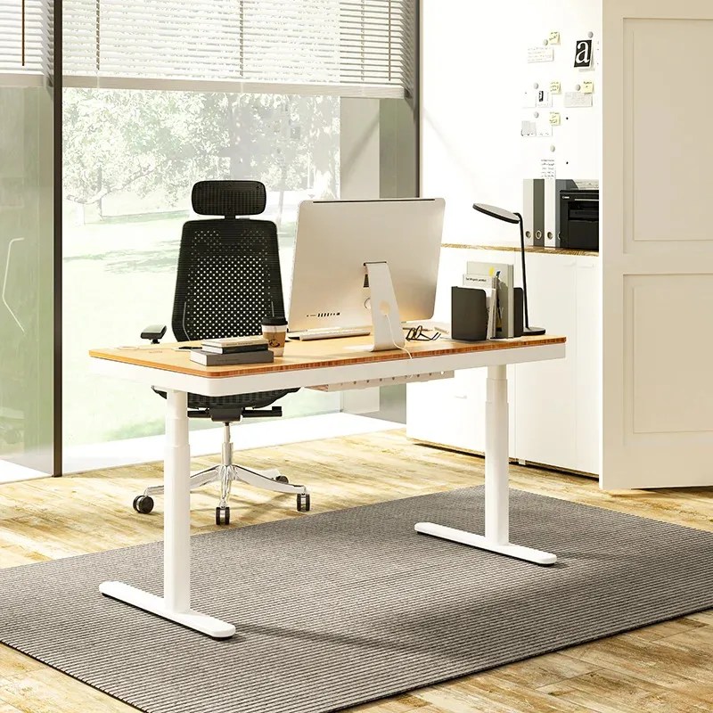 q8 desk set up