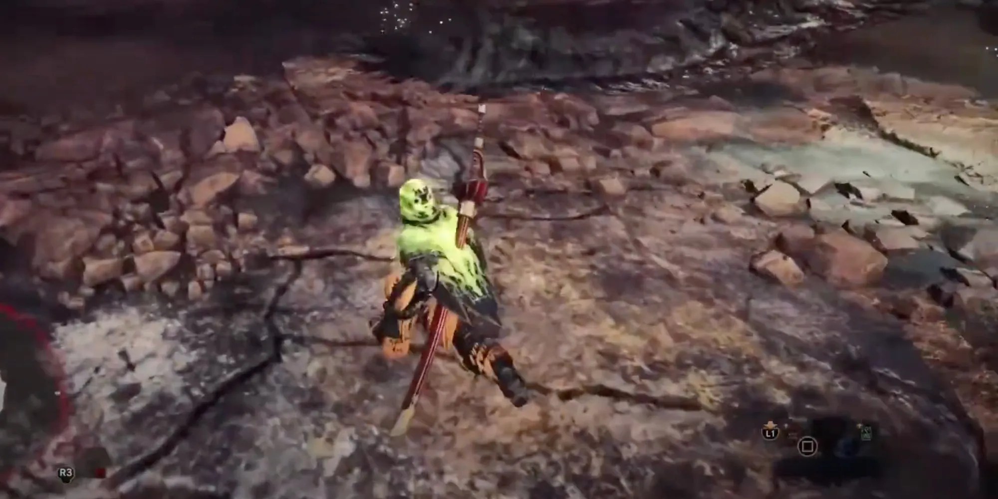 A hunter running with the Imperial Saber Long Sword