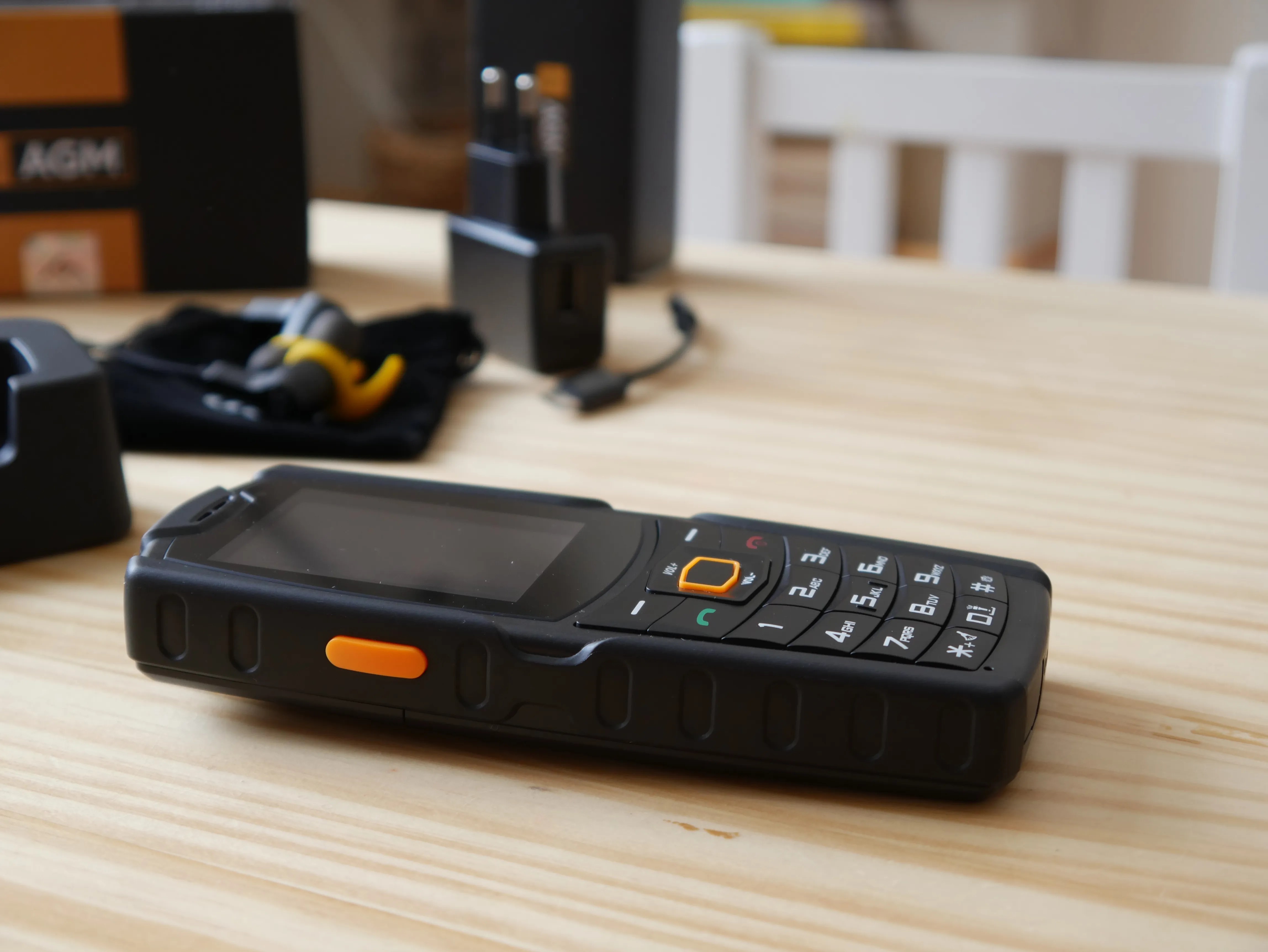 AGM M7: The Unsmashable Anti-Smartphone