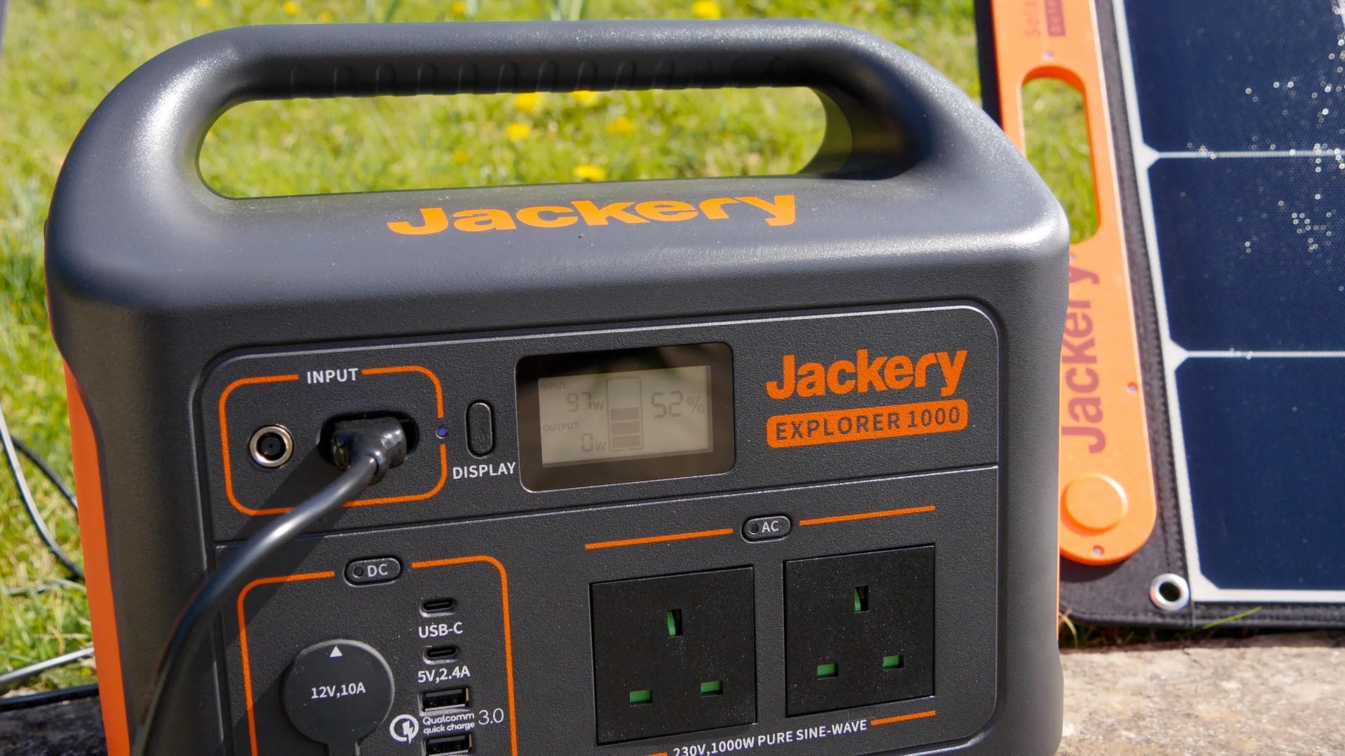 Jackery Solar Generator 1000 Review Complete OffGrid Solar Kit For Clean Energy Anywhere